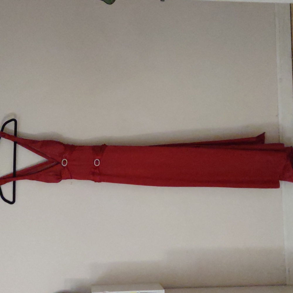 Gorgeous Dave & Johnny Red Evening Gown/Prom Dress